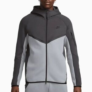 Nike Tech Men's Full-Zip Windrunner Hoodie